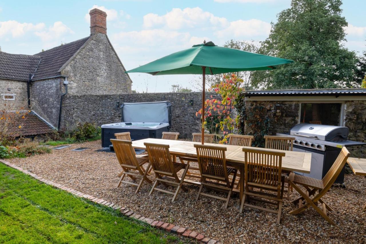 Topside House - Beautiful 7 Bedroom House With Hottub Wifi And Parking Near Bath Wells Frome Oakhill Exterior foto